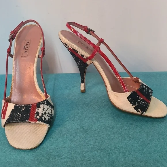 Alaia Slingbacks - Picture 16 of 16